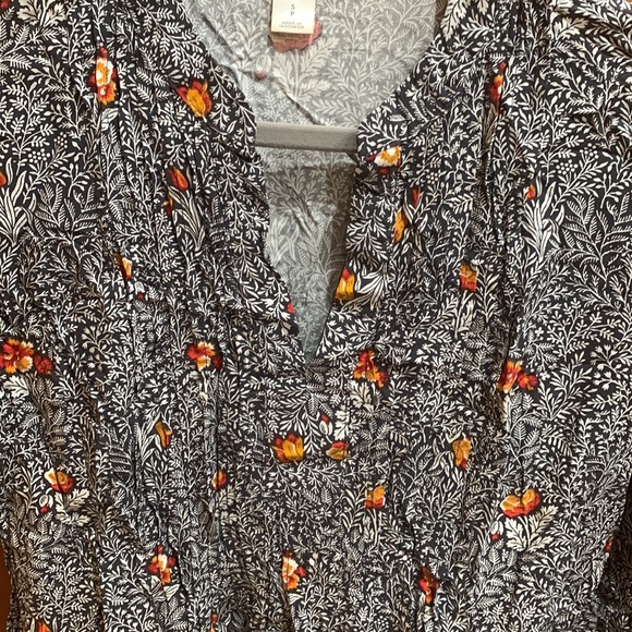 Old navy dress with 3/4 sleeves. Small PETITE, 100% Rayon - Picture 3 of 6